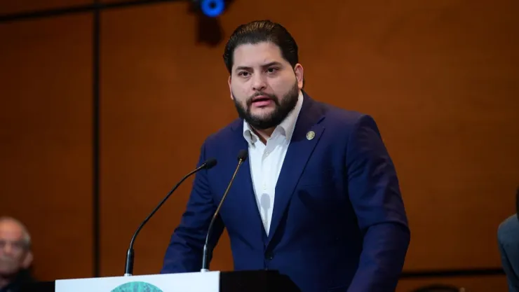 ¡Caos en la Cámara! Diputado del PRI denuncia la indolencia del gobierno ante fosas clandestinas