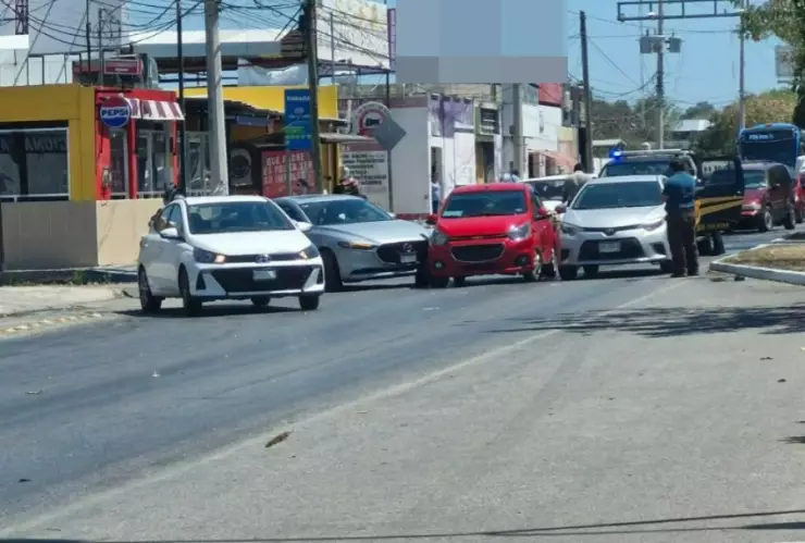FOTO: Fuerte accidente accidente en la Jacinto Canek, hoy 14 de marzo de 2025
