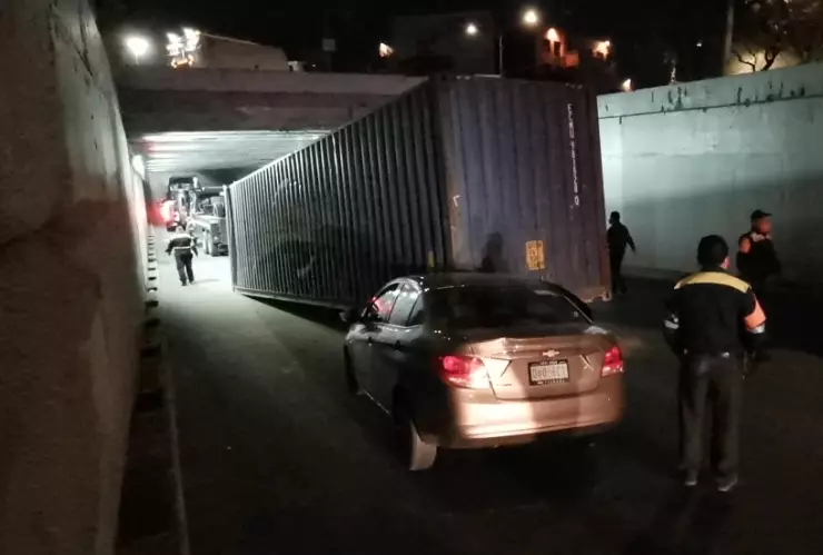 CAJA DE TRAILER.jpeg