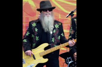 Dusty Hill, de ZZ Top 2.jpg