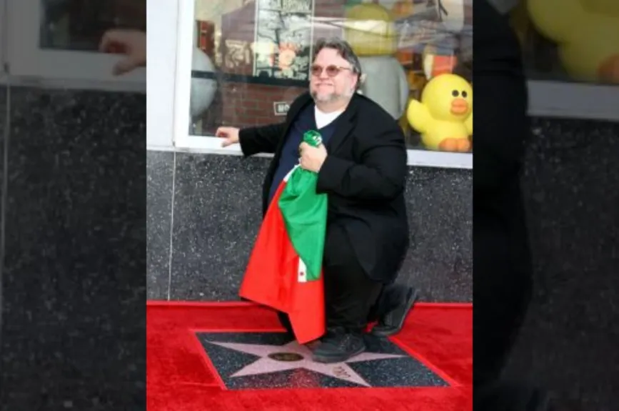 Guillermo del Toro estrella.jpg