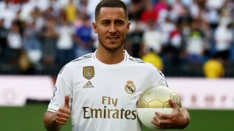 Eden Hazard durante su presentaci&oacute;n con el Real Madrid, el 13 de junio de 2019. Imagen: AP