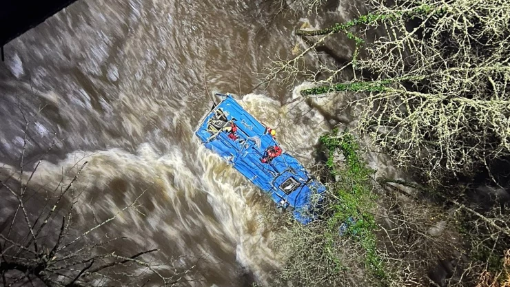 Cae autobús en España