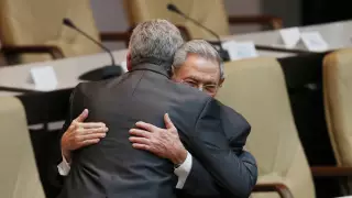 La Asamblea Nacional consagró al ingeniero electrónico de 57 años con la formalidad de una votación a pesar de que era el único candidato impulsado por el Partido Comunista que lidera Raúl Castro.