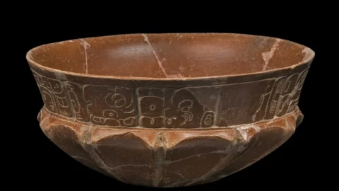 vasija jeroglíficos Tren Maya