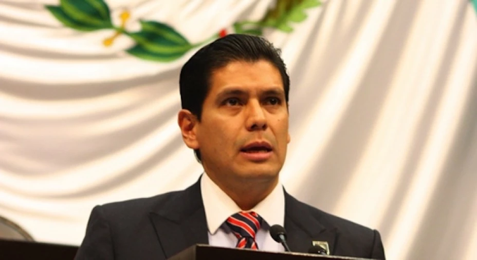 Núñez Aguilar, afirmó que cada año 60 mil mexicanos mueren por el consumo de tabaco