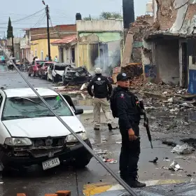 Daños a la comisaría municipal de Ojocaliente, Zacatecas, tras la explosión de un coche bomba.
