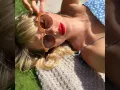 Taylor de perfil.jpg