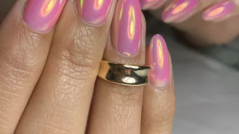6 diseños de uñas efecto aurora que te encantarán para esta temporada: en manos o pies