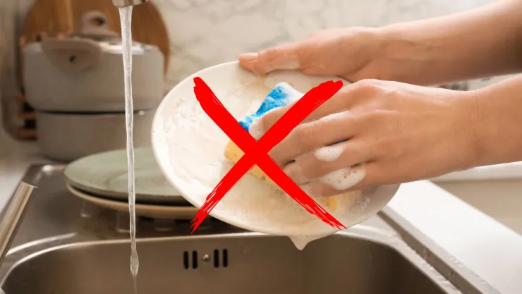 El método casero para lavar los trastes en menos tiempo y ahorrar en jabón
