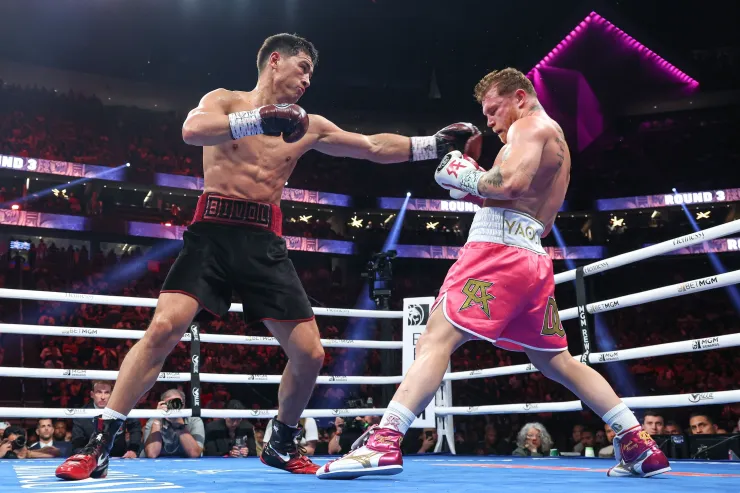 Canelo Álvarez pelea Dmitry Bivol | el ruso retiene su título