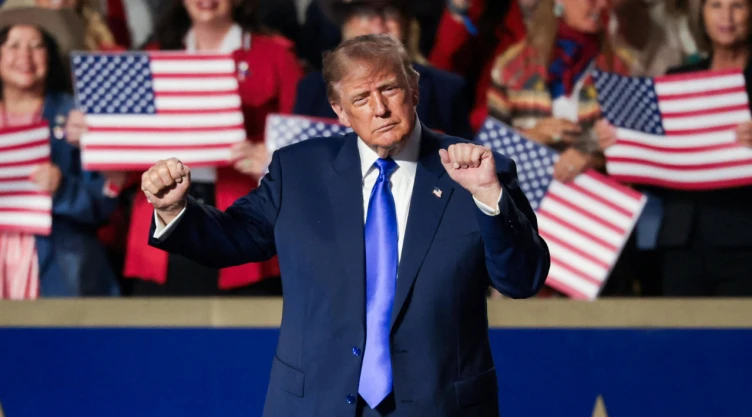 Donald Trump daría 5 mil dólares a los estadounidenses tras las elecciones