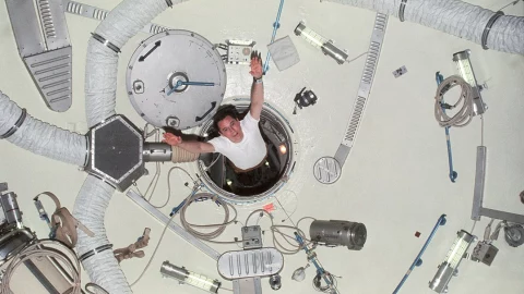 Huelga, Espacio, Skylab 4.jpg