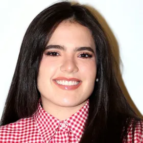 Camila Fernández anuncia su embarazo
