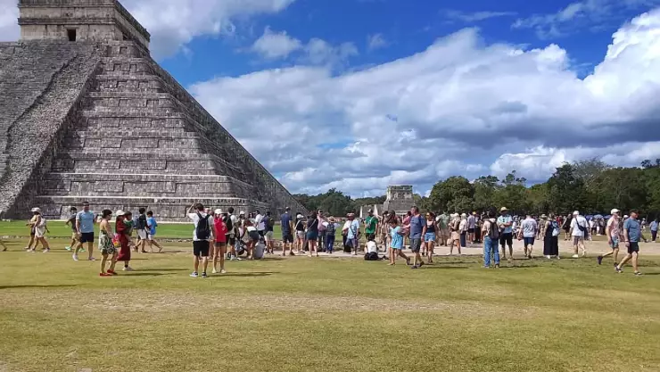 Chichén Itzá supera los 18 mil visitantes en una sola jornada
