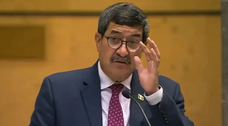 Javier Corral dmite que el Senado no toma en cuenta opiniones.