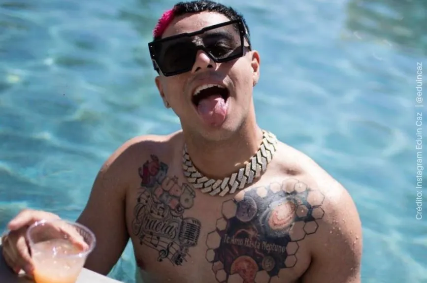 Eduin Caz lengua.jpg