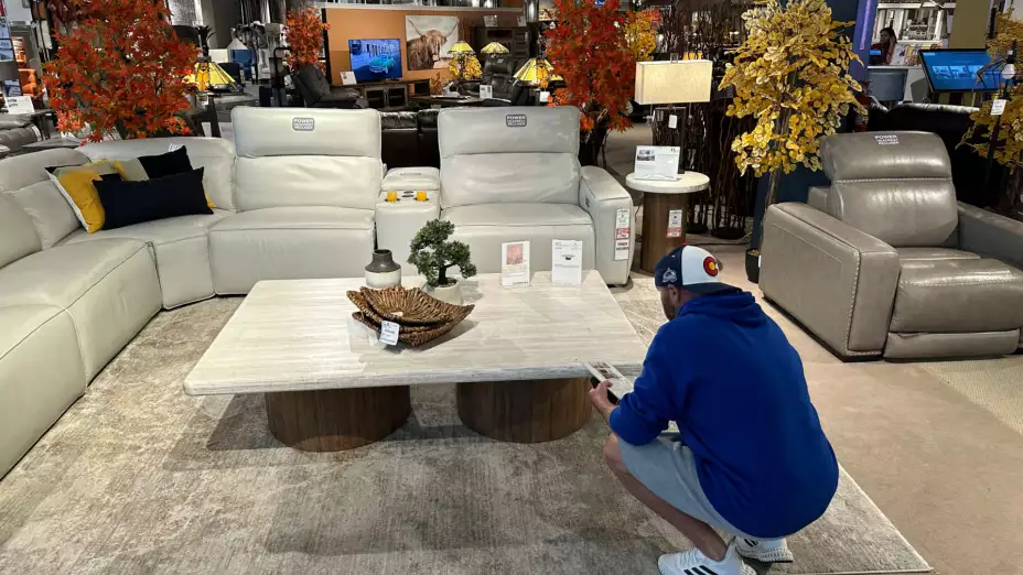 Tienda de muebles en Englewood, Colorado, EU.