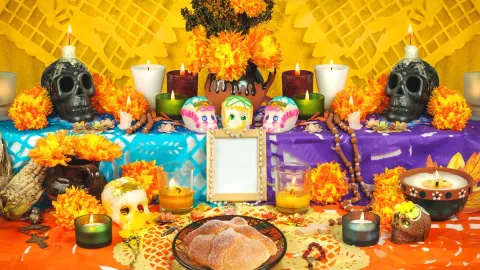 los elementos de las ofrendas de Día de Muertos tienen una función