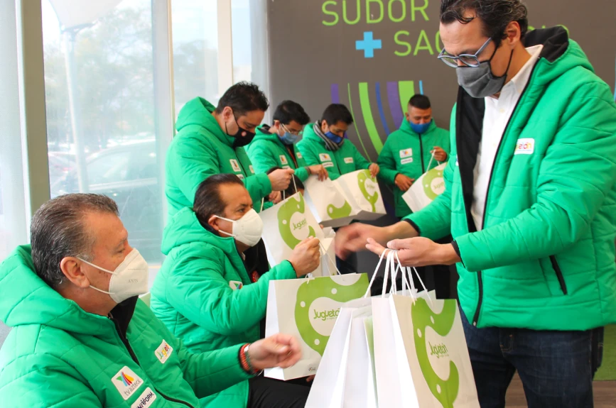 Jorge Garralda platicó con todo el equipo para que todo salga bien en este Juguetón Azteca. ¡Te esperamos!