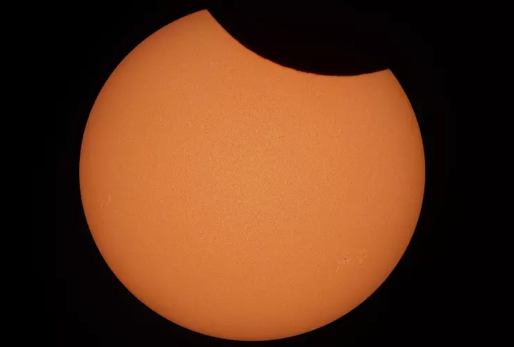 Eclipse-solar-2024-Mejores-lugares-hora-del-punto-máximo-y-todo-lo-que-debes-saber-este-8-de-abril
