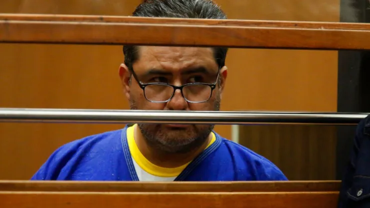Naasón Joaquín García, líder de la Iglesia La Luz del Mundo, comparece ante un tribunal en Los Ángeles, California, el lunes 10 de junio de 2019. Imagen: AP