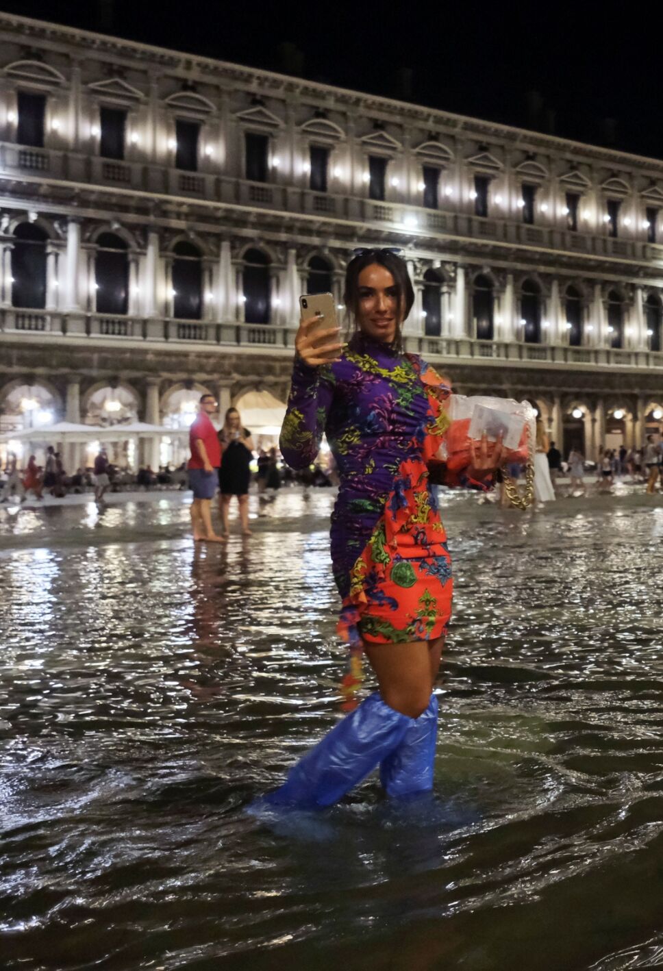 turistas inundaciones venecia.jpg