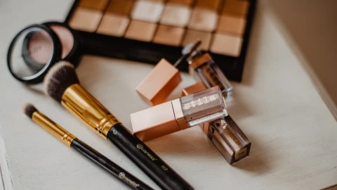 maquillaje microorganismos