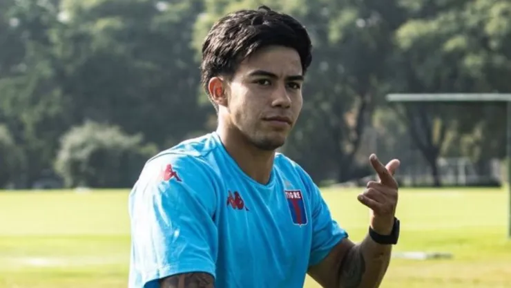 dario-sarmiento-lo-compro-manchester-city-juvenil-destacado-seleccion-hoy-juega-segunda-division