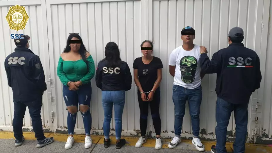 B01DFV CÉLULA BANDA LA MADAME IZTAPALAPA3.jpeg