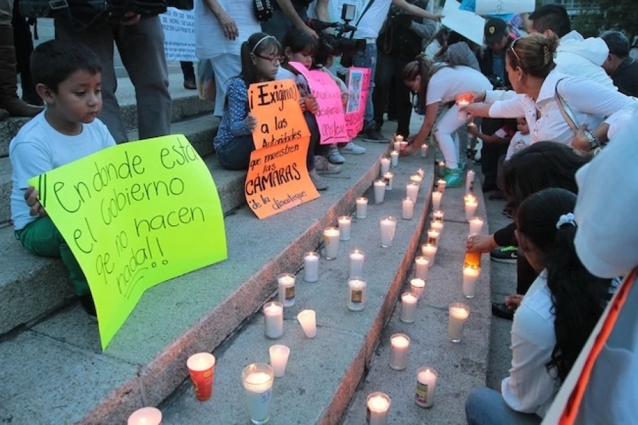 Familiares de los 12 jóvenes desaparecidos anunciaron que se reunirán en el bar Heaven a 2 meses de su desaparición