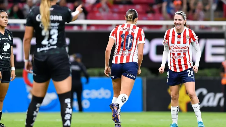 ¡Chivas a Liguilla! Goleada histórica y Clásico Nacional en puerta