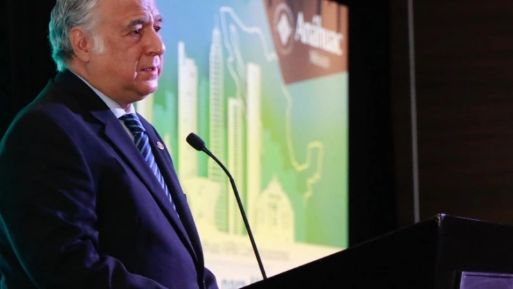 secretario de Turismo Miguel Torruco Marqués