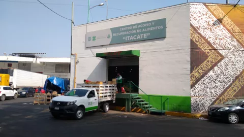 En 2020 fue implementado en la Central de Abasto de CDMX, el Centro de Acopio y Recuperación de Alimentos (Itacate).