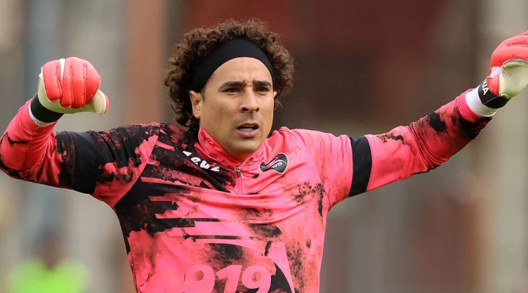 Guillermo Ochoa, Salernitana