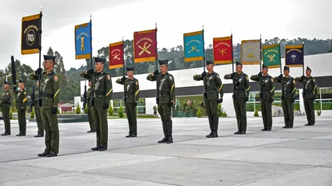¿Qué se estudia para ser militar en México y cuántos años dura la carrera?