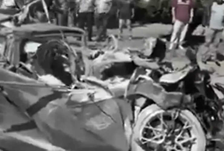 Mujer sobrevivió tras aparatoso accidente de un auto deportivo en la carretera México- Pachuca| VIDEO