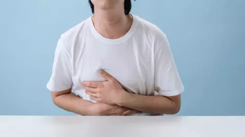 ¿Cómo identificar los síntomas del Sibo? La enfermedad que ataca el intestino delgado