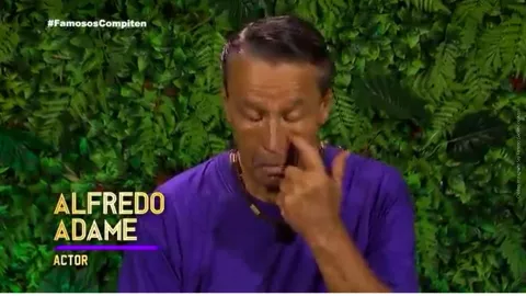 VIDEO: Alfredo Adame rompe en llanto y se disculpa con sus hijos.