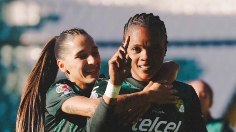Club León Femenil.png