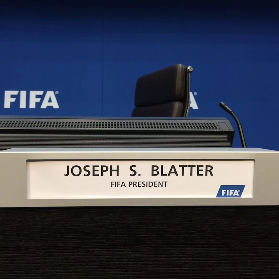 Blatter asegura que gobiernos de Francia y Alemania lo presionaros para elegir sedes mundialistas