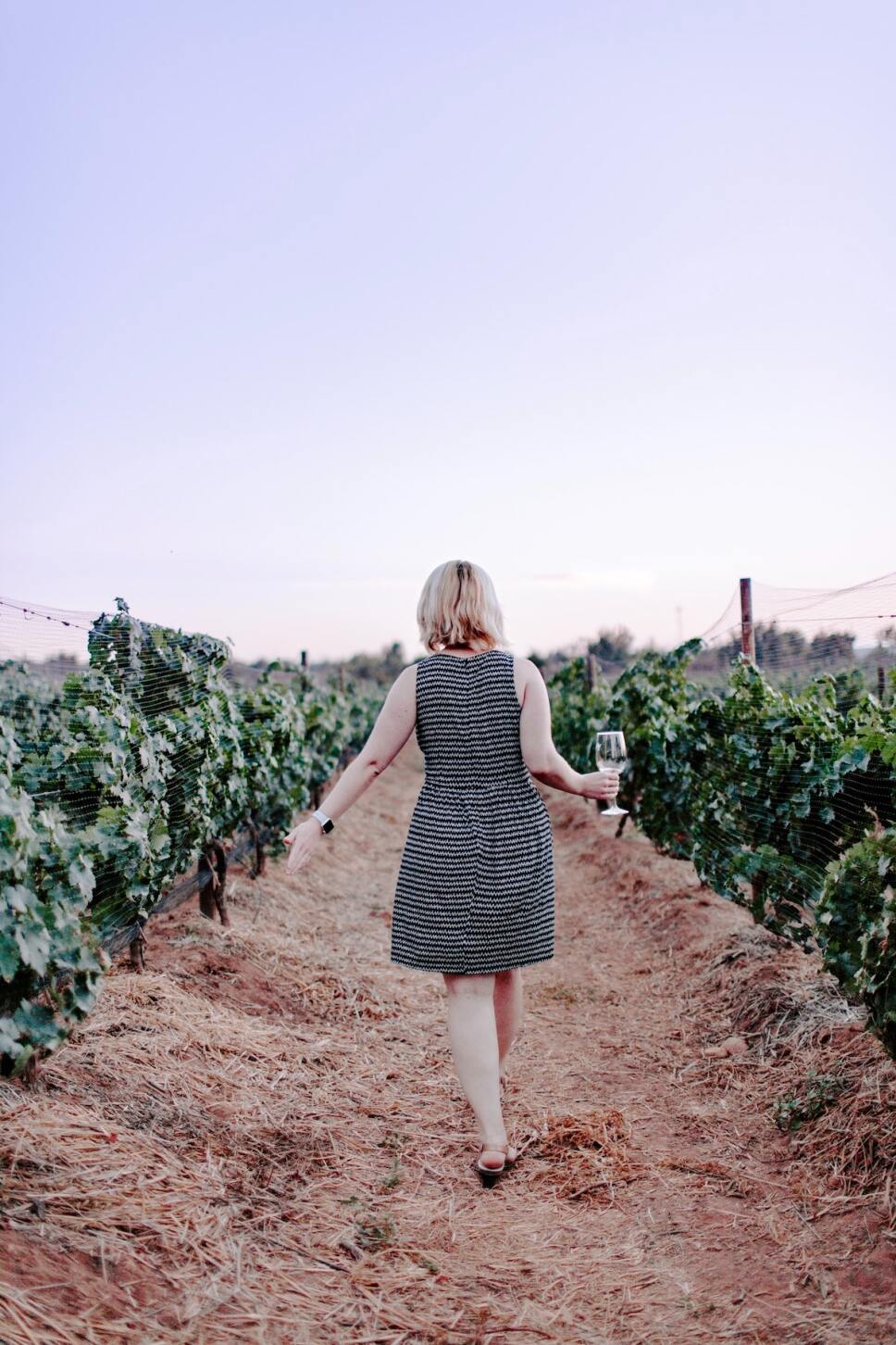mujer en valle de guadalupe