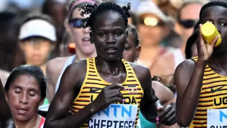 Muere Rebecca Cheptegei, atleta que fue quemada por su novio