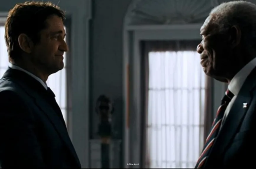 Escenas de la película Agente Bajo Fuego con el actor Gerard Butler con el personaje de Mike Banning. | Estreno Platinum por Azteca 7.