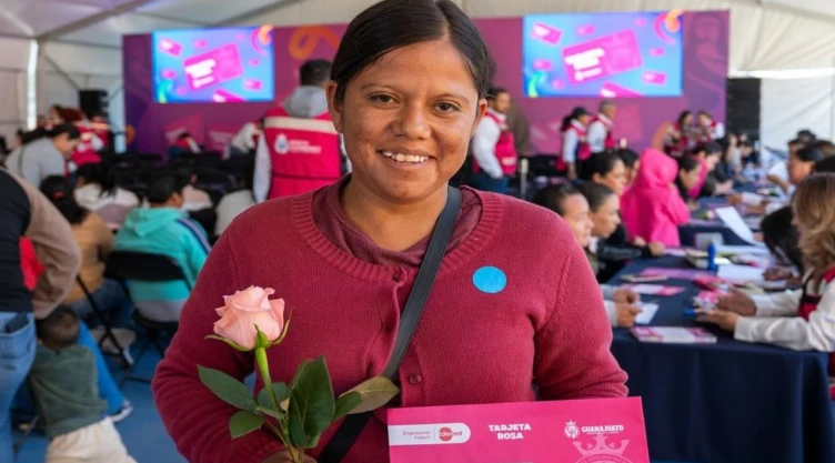 Tarjeta Rosa 2025: Suspenden entrega de plásticos en Guanajuato y anuncian nuevas fechas; conócelas