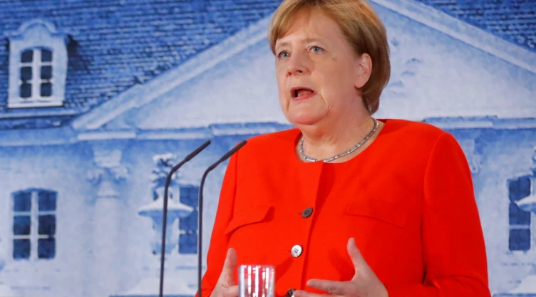 Angela Merkel le responde a Trump