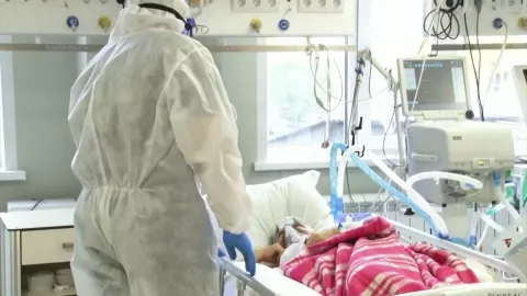 Aumentan muertes por COVID en Rusia.