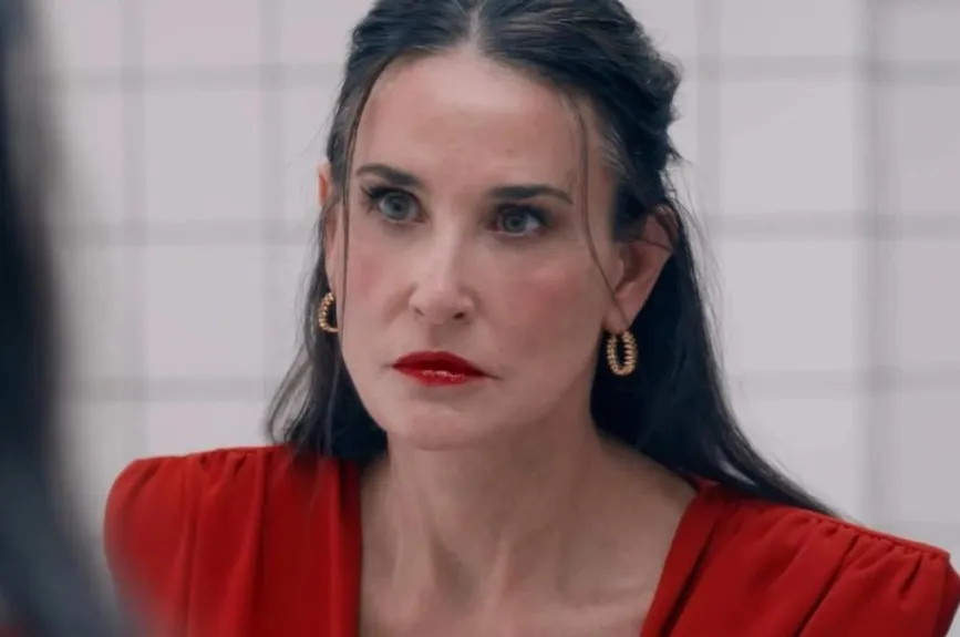 Demi Moore ha tenido una temporada de premios 2025 destacada por su papel en “La Sustancia”.
Crédito: MUBI