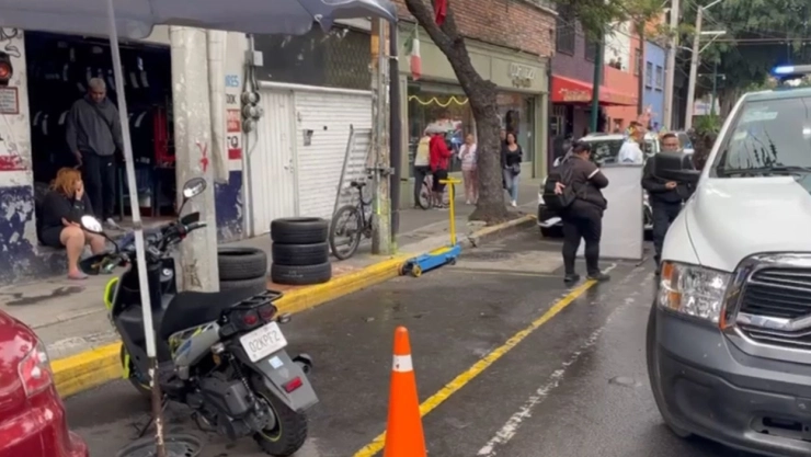 Hombre arriesga su vida para proteger a una mujer en un asalto; recibió un disparo