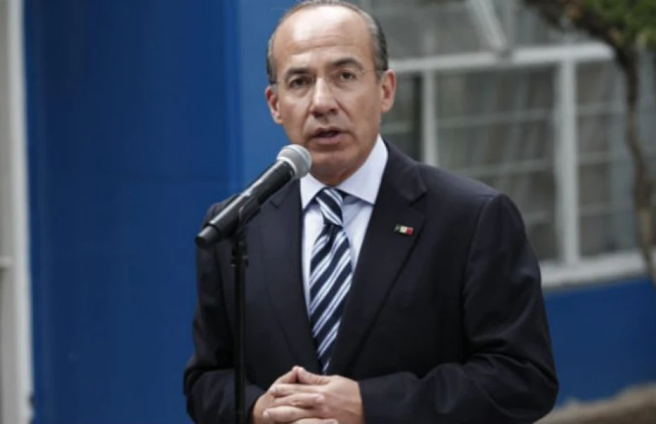 Felipe Calderón Hinojosa criticó al gobierno de Michoacán en Twitter